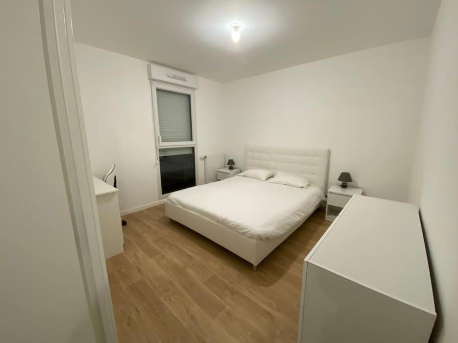 Appartement Aux Portes De Vannes Séné Exteriör bild