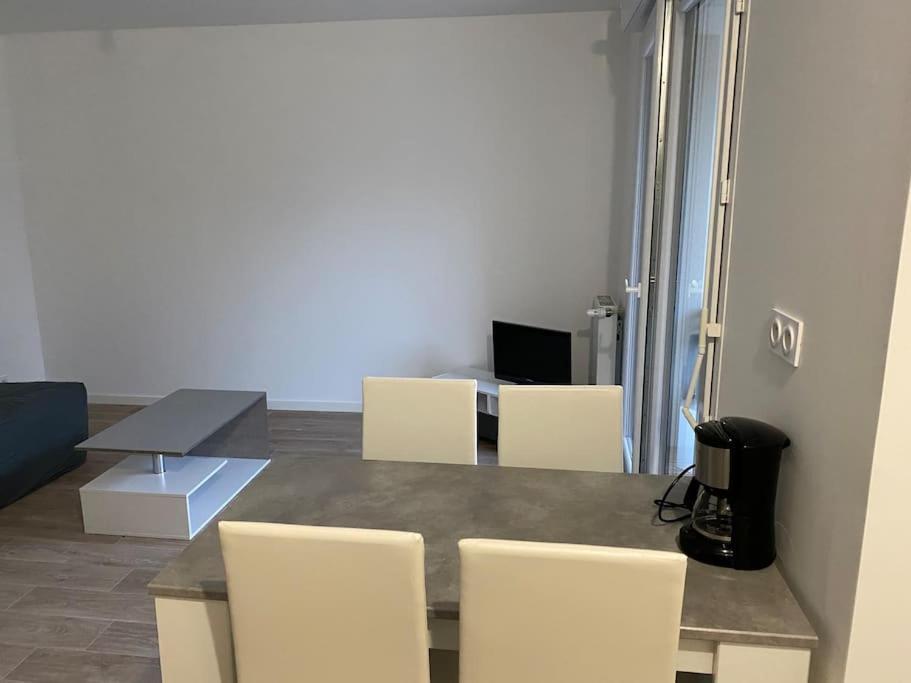 Appartement Aux Portes De Vannes Séné Exteriör bild
